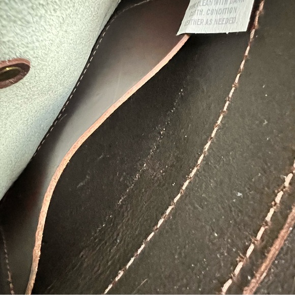 Filson Restoration Department Leather Pouch - Picture 4 of 16